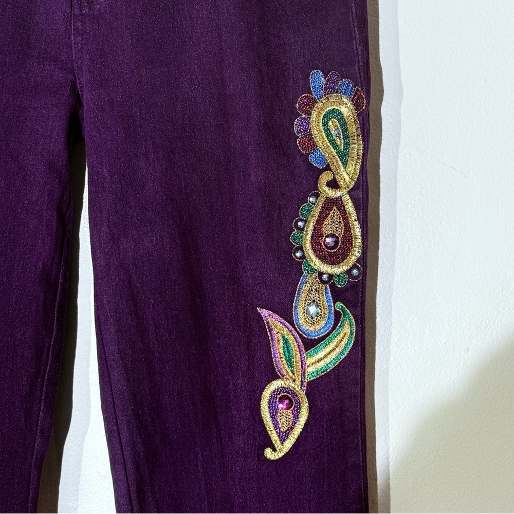 DG2 by Diane Gilman Embroidered Rhinestone Straight Purple Jeans size 10 - Picture 3 of 11